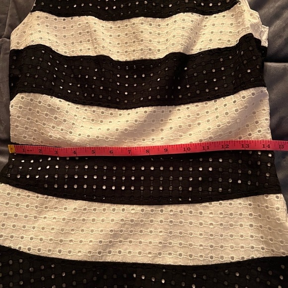 CALVIN Klein black and white fit and flare dress size 4 - Picture 7 of 9